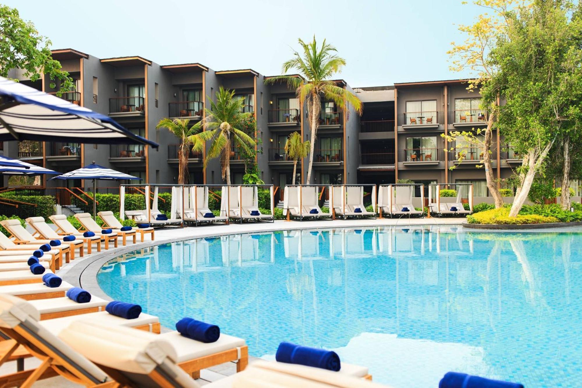 Resort Marriott And HHQ