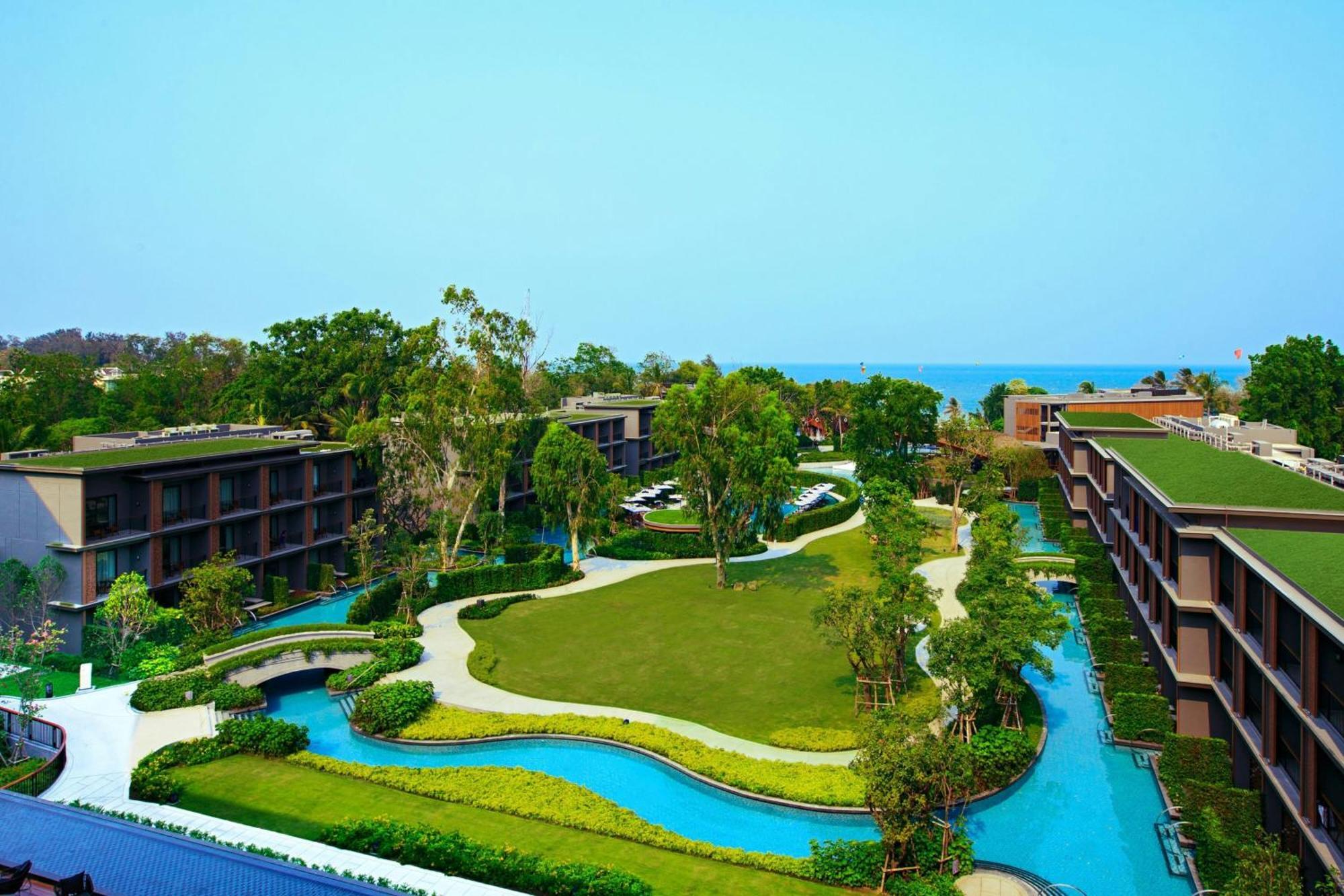 Resort Marriott And 5*